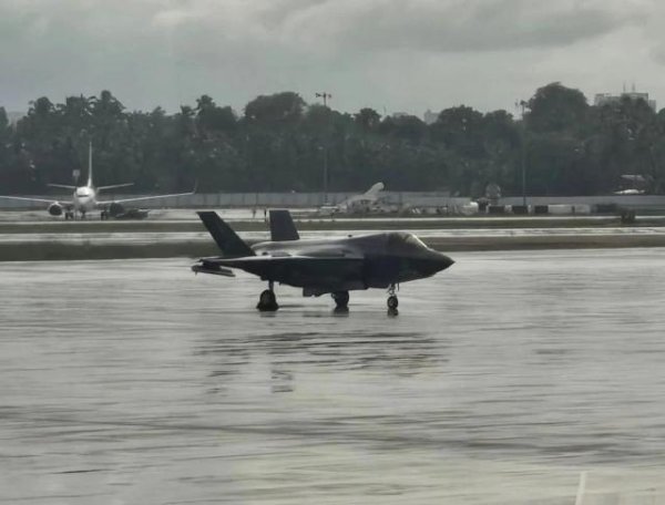 永隆配资 迫降37天后，英国F-35B“逃离”印度，追赶万里之外的航母